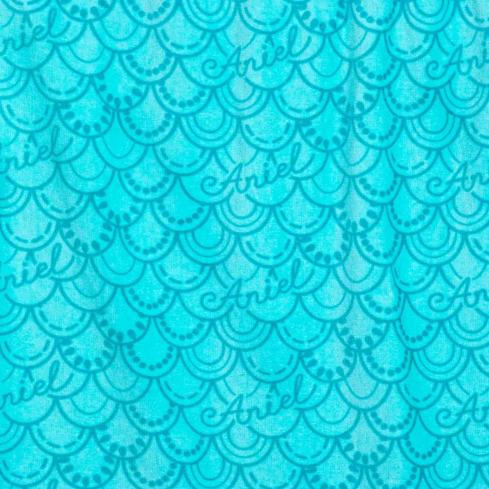 Disney Store Serviette De Plage Queue De Sirène La Petite Sirène Pour Enfants 5 Disney Store Serviette De Plage Queue De Sirène La Petite Sirène Pour Enfants – Image 3