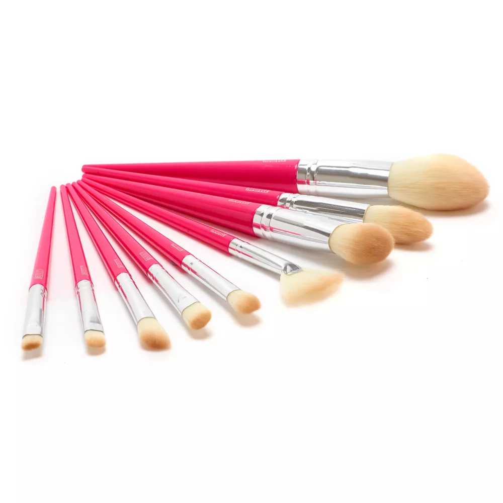 The Prince's Trust Set De Maquillage Women Of Marvel, 12 pièces Avec Pinceau, Miroir, Et Trousse Par Aishah Aziz 8 The Prince's Trust Set De Maquillage Women Of Marvel, 12 pièces Avec Pinceau, Miroir, Et Trousse Par Aishah Aziz – Image 6