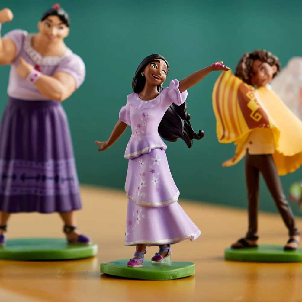 Disney Store Coffret Deluxe De Figurines Encanto 5 Disney Store Coffret Deluxe De Figurines Encanto – Image 3